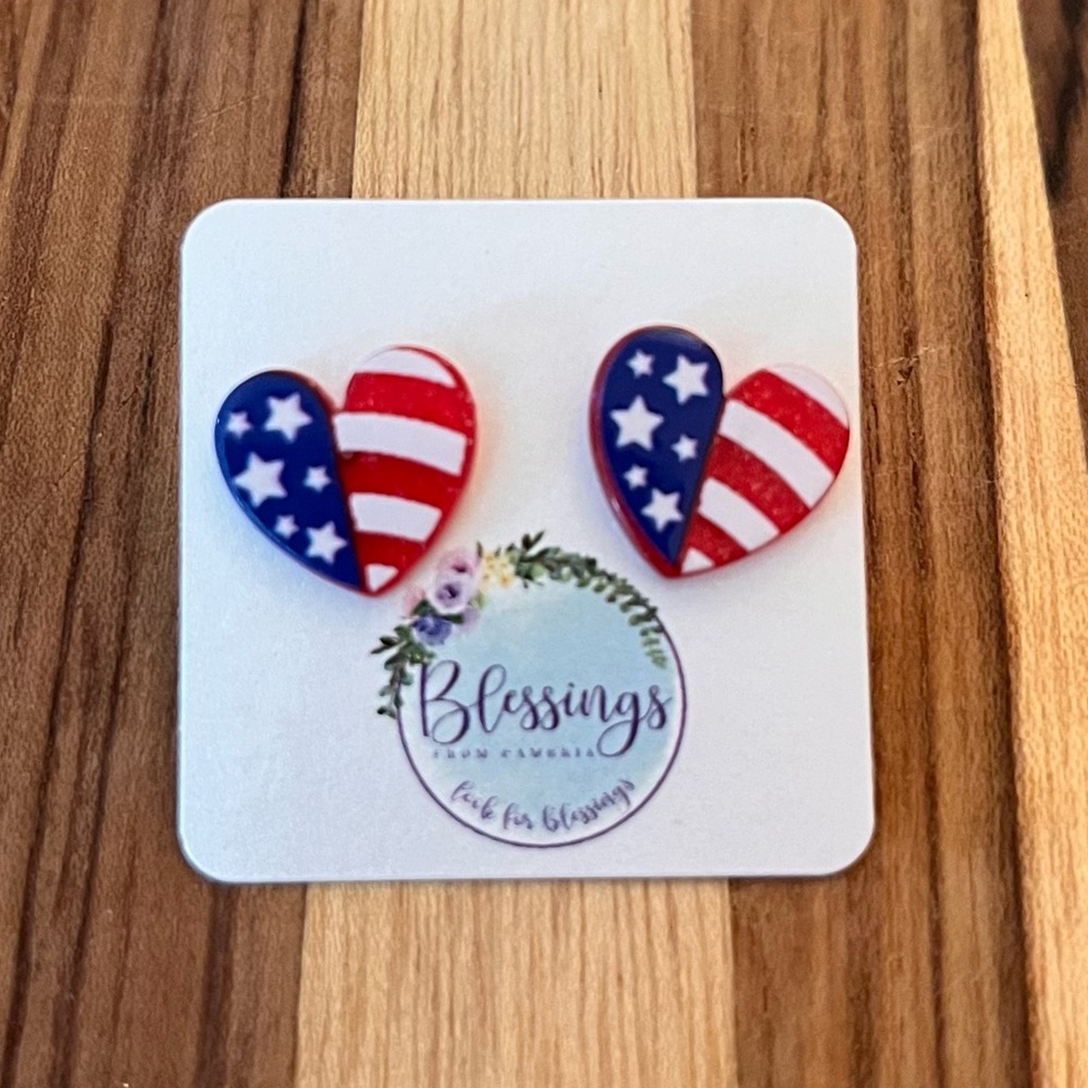 Heart-Shaped American Flag Laser Cut Stud  Earrings